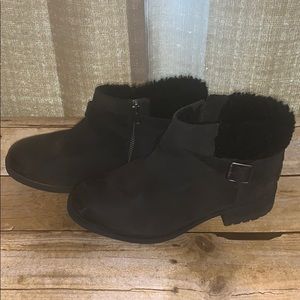 Black UGG Boots 9.5 EUC